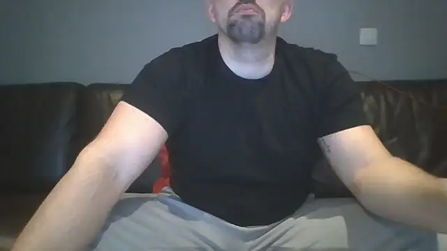 me2youYou2me online show from November 30, 7:12 am