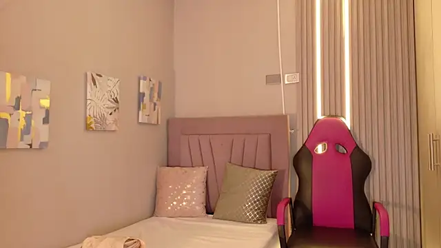 meli peach1 online show from December 15, 7:29 pm