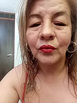 Snapshot of Abby-Blonde chatting on November 22, 1:10 pm Abby-Blonde online show from November 22, 1:10 pm