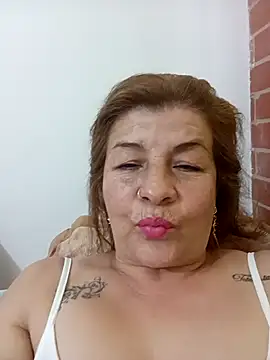 Snapshot of Abby-Blonde chatting on November 23, 9:47 pm Abby-Blonde online show from November 23, 9:47 pm