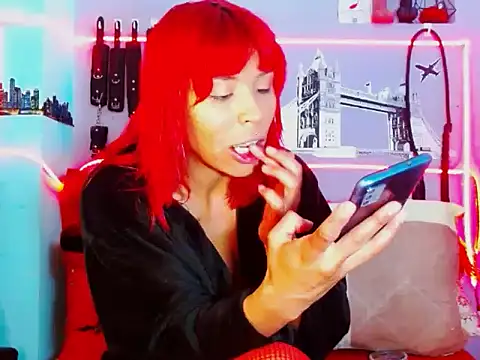 mylygrey online show from December 1, 3:17 pm