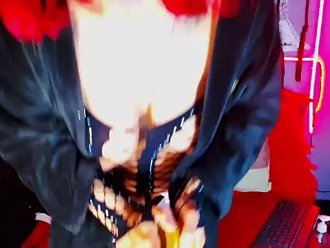 mylygrey online show from December 2, 3:23 am