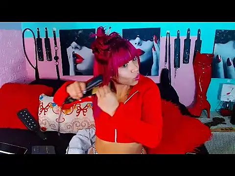 mylygrey online show from April 18, 11:47 am