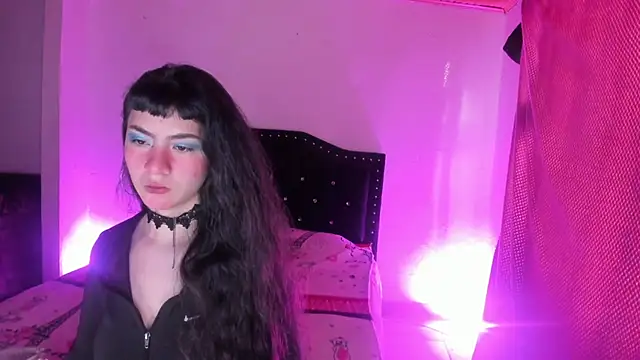 kitty  chs online show from December 2, 11:26 am