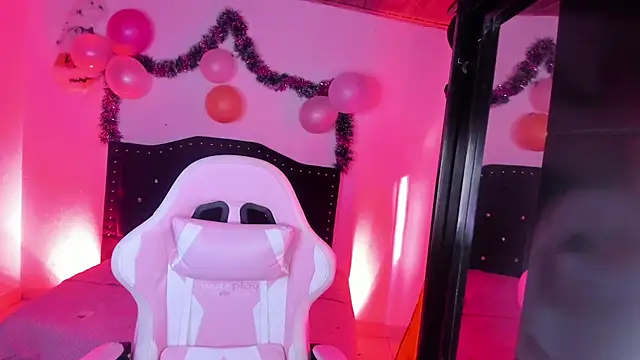 kitty  chs online show from January 9, 11:57 am