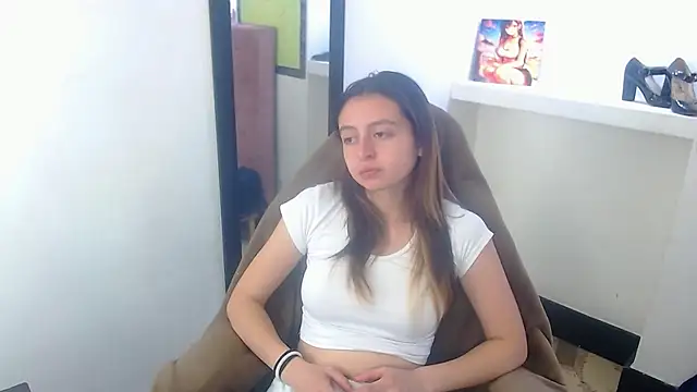 Snapshot of lala_clark chatting on November 12, 12:27 pm lala clark online show from November 12, 12:27 pm