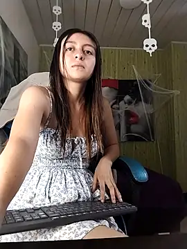 Snapshot of lala_clark chatting on November 16, 11:49 am lala clark online show from November 16, 11:49 am