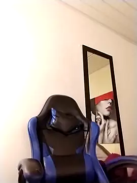 Snapshot of lala_clark chatting on November 30, 11:58 am lala clark online show from November 30, 11:58 am