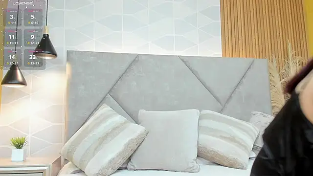 Bunny boobs   online show from April 10, 6:56 pm