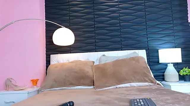 Snapshot of Valery_Nasty__ chatting on October 7, 6:49 pm Valery Nasty online show from October 7, 6:49 pm