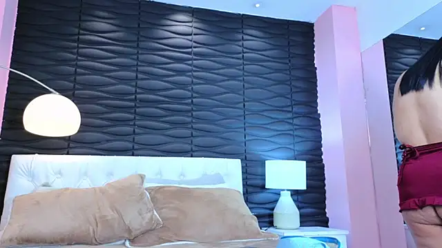 Snapshot of Valery_Nasty__ chatting on October 21, 7:47 pm Valery Nasty online show from October 21, 7:47 pm