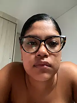 Snapshot of miiabrown18 chatting on October 27, 11:36 am miiabrown18 online show from October 27, 11:36 am