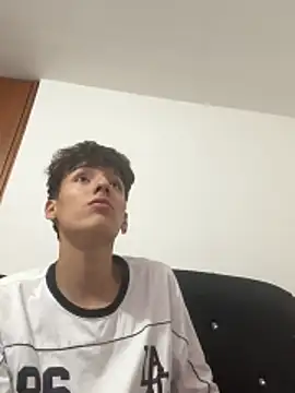  Kinky69  online show from December 4, 3:38 am