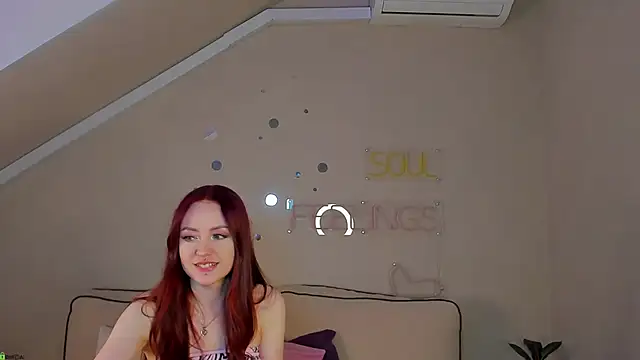 Berta Kelly online show from April 21, 1:42 am