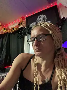 blondebarbiebae online show from November 6, 5:30 am