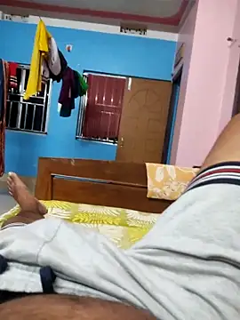 only woman online show from December 19, 12:56 pm