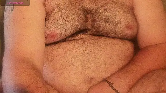 big bearr online show from April 17, 9:07 pm