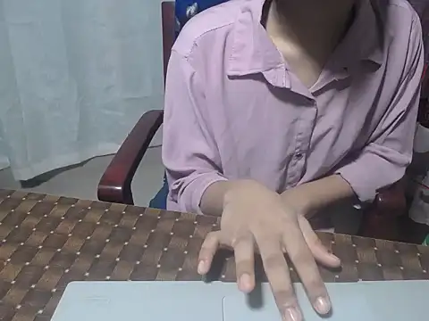 henakhan32 online show from October 7, 3:14 am