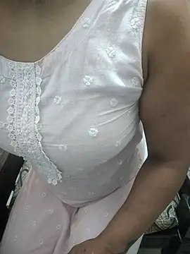 Fashion Queen online show from September 23, 7:11 am