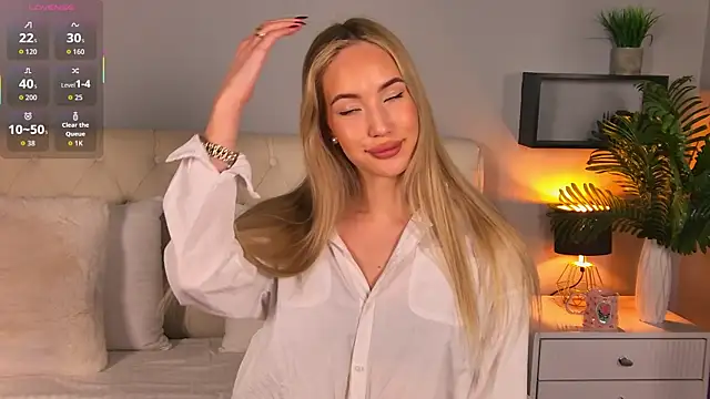 MaryDavies online show from January 18, 7:45 am