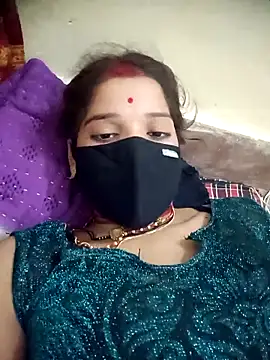 Snapshot of Mahek_love143 chatting on May 23, 2:43 pm Mahek love143 online show from May 23, 2:43 pm