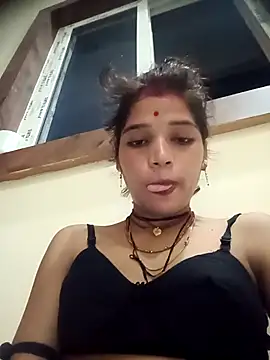 Snapshot of Mahek_love143 chatting on May 31, 10:00 pm Mahek love143 online show from May 31, 10:00 pm