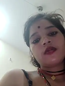 Snapshot of Mahek_love143 chatting on June 6, 11:42 pm Mahek love143 online show from June 6, 11:42 pm