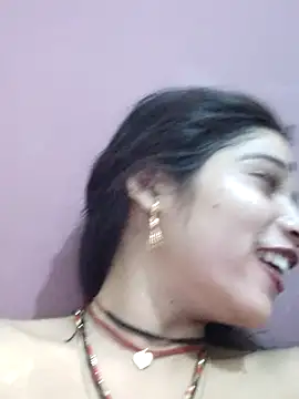 Snapshot of Mahek_love143 chatting on June 8, 1:28 am Mahek love143 online show from June 8, 1:28 am