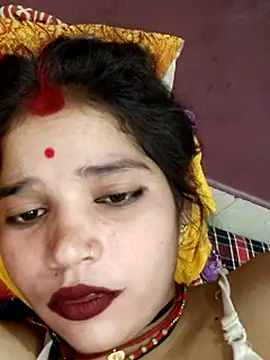 Snapshot of Mahek_love143 chatting on June 15, 10:17 am Mahek love143 online show from June 15, 10:17 am