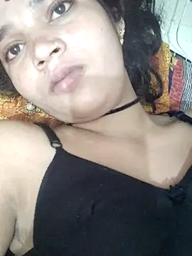 Snapshot of Mahek_love143 chatting on June 29, 12:17 am Mahek love143 online show from June 29, 12:17 am