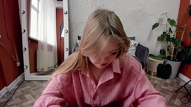 Snapshot of Melissa_199 chatting on November 11, 7:30 am Melissa 199 online show from November 11, 7:30 am