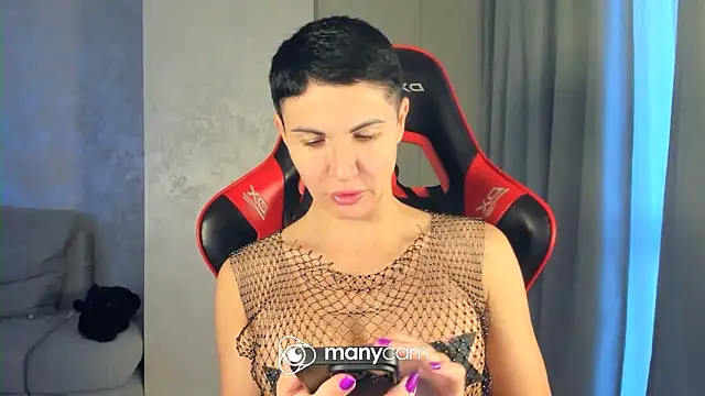 Angel iam online show from April 19, 2:49 pm