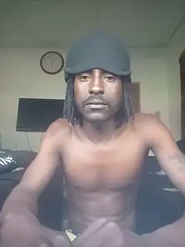 Snapshot of FilmableAntonym chatting on December 17, 11:27 am FilmableAntonym online show from December 17, 11:27 am