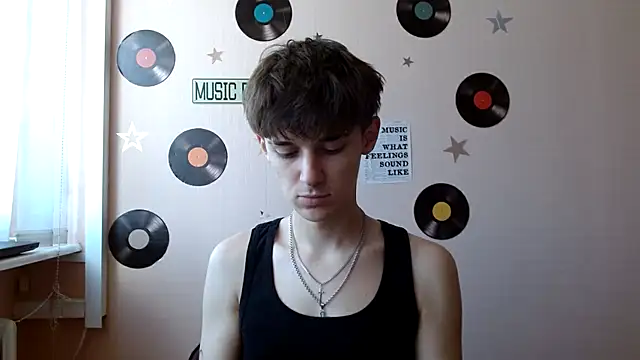 Snapshot of Hoot_Dude_ chatting on October 12, 11:09 am Hoot Dude  online show from October 12, 11:09 am