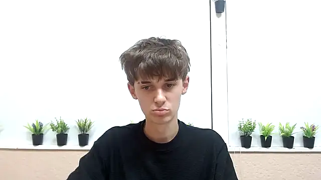 Snapshot of Hoot_Dude_ chatting on October 17, 3:03 pm Hoot Dude  online show from October 17, 3:03 pm