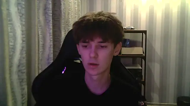 Hoot Dude  online show from November 28, 11:13 am