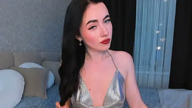 Snapshot of Milla_Moore chatting on October 7, 3:31 pm Milla Moore online show from October 7, 3:31 pm