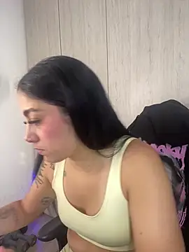 Snapshot of liladiamond_ chatting on October 6, 12:35 pm liladiamond  online show from October 6, 12:35 pm