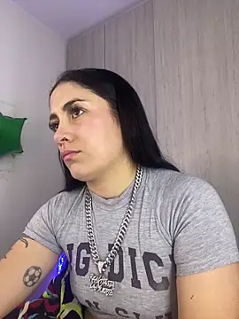 Snapshot of liladiamond_ chatting on October 23, 11:20 am liladiamond  online show from October 23, 11:20 am