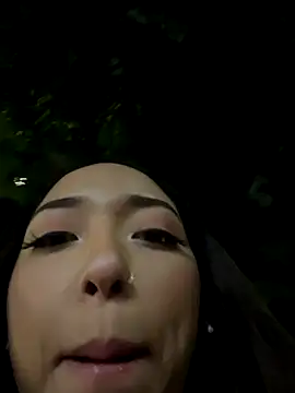 Snapshot of emily__walker chatting on October 20, 11:05 pm emily walker online show from October 20, 11:05 pm