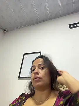 liz and thiago online show from September 26, 8:35 pm