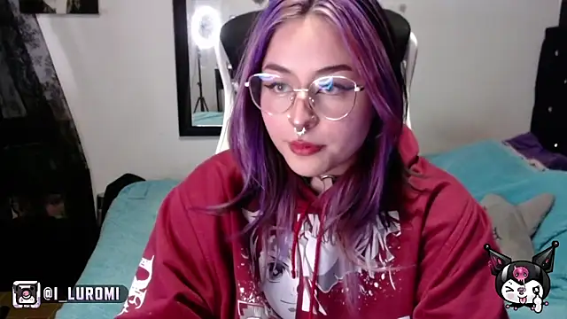 Iluromi online show from November 24, 3:45 pm