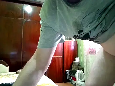 Snapshot of rockos1976 chatting on October 18, 1:12 pm rockos1976 online show from October 18, 1:12 pm