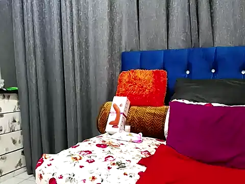 BustyBMWx online show from October 13, 10:37 am