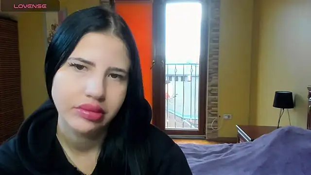 Snapshot of Malibu_J chatting on October 24, 6:32 am Malibu J online show from October 24, 6:32 am