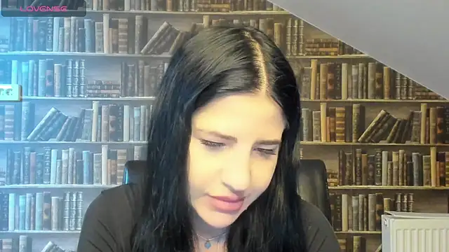 Snapshot of Malibu_J chatting on November 10, 8:13 am Malibu J online show from November 10, 8:13 am