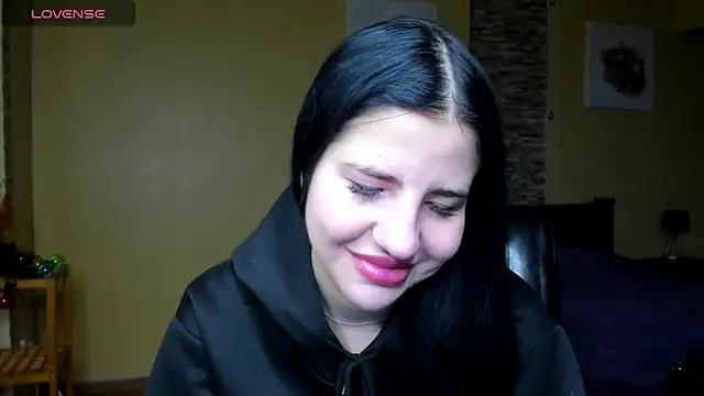 Snapshot of Malibu_J chatting on November 21, 8:24 am Malibu J online show from November 21, 8:24 am