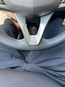 Snapshot of herinhos38 chatting on February 18, 12:01 pm herinhos38 online show from February 18, 12:01 pm