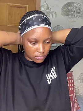 Bellabootie online show from April 22, 8:39 am