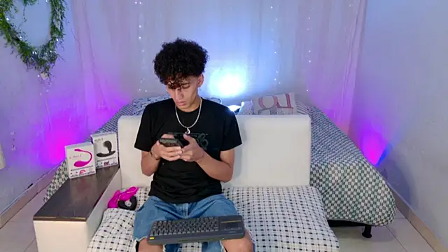 josesweet  online show from October 3, 11:02 pm